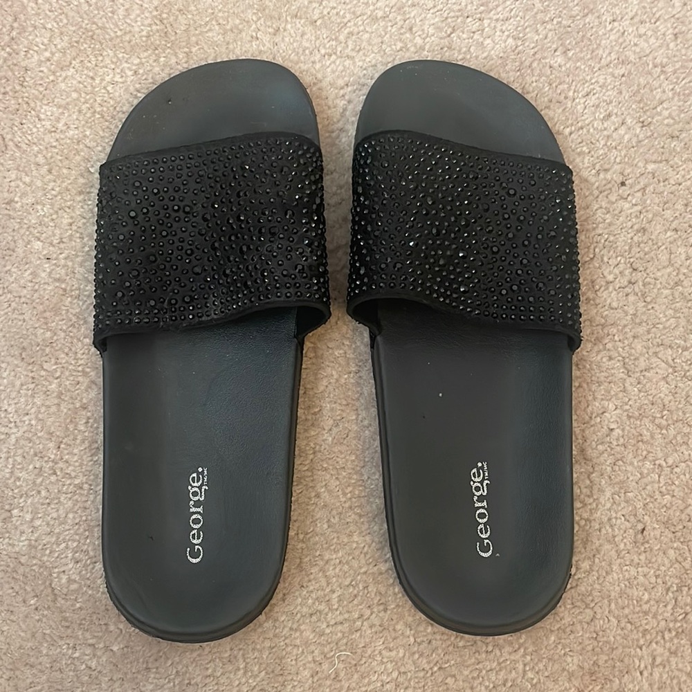 George slides
